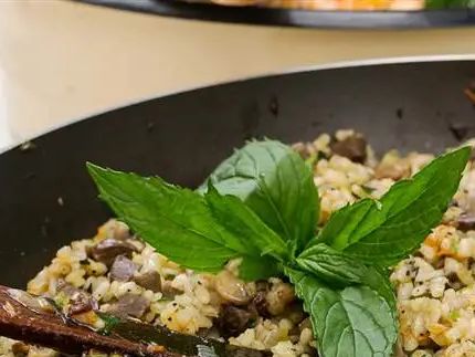 Sausage and rice stuffing, an Italian twist for Thanksgiving