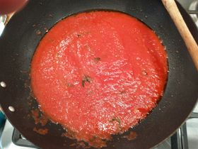 Sauce simmering