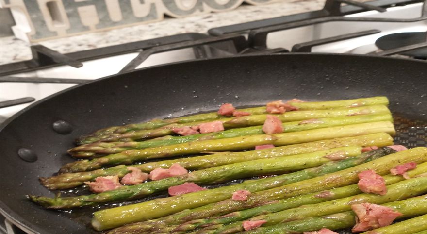 What an easy way to cook asparagus....braise them.