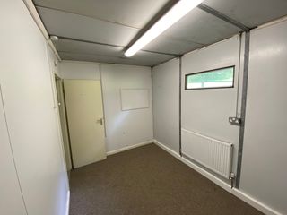 Side room