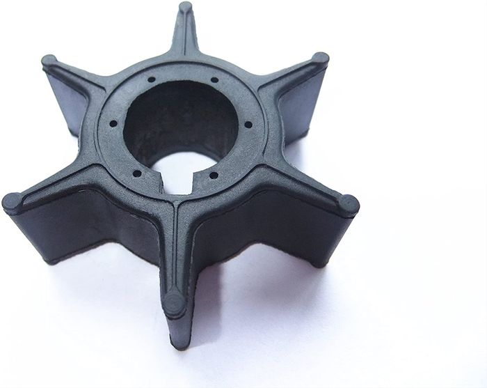 Impeler pumpe za vodu za vanbrodske motore Honda BF35A, BF40A, BF40D, BF45A, BF50A, BF50D, BF60A i BFP60A
Originalni Honda dio
Honda dio broja: 19210-ZV5-003
Molimo vas da nas kontaktirate sa svojim serijskim brojem ako niste sigurni je li ovaj dio točan za vaš motor
Odgovara sljedećim vanbrodskim motorima Honda 35 KS:

Sve godine BF35A
Odgovara za sljedećih 40 vanbrodskih motora Honda:

Sve godine BF40A
Sve godine BF40D
Odgovara sljedećim vanbrodskim motorima Honda 45 KS:

Sve godine BF45A
Odgovara sljedećim vanbrodskim motorima Honda od 50 KS:

Sve godine BF50A
Sve godine BF50D
Odgovara sljedećim vanbrodskim motorima Honda 60 KS:

Sve godine BF60A
Sve godine BFP60A