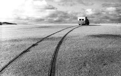 Arrival of Gobabeb caravan
