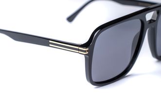 BRILLE_red_72