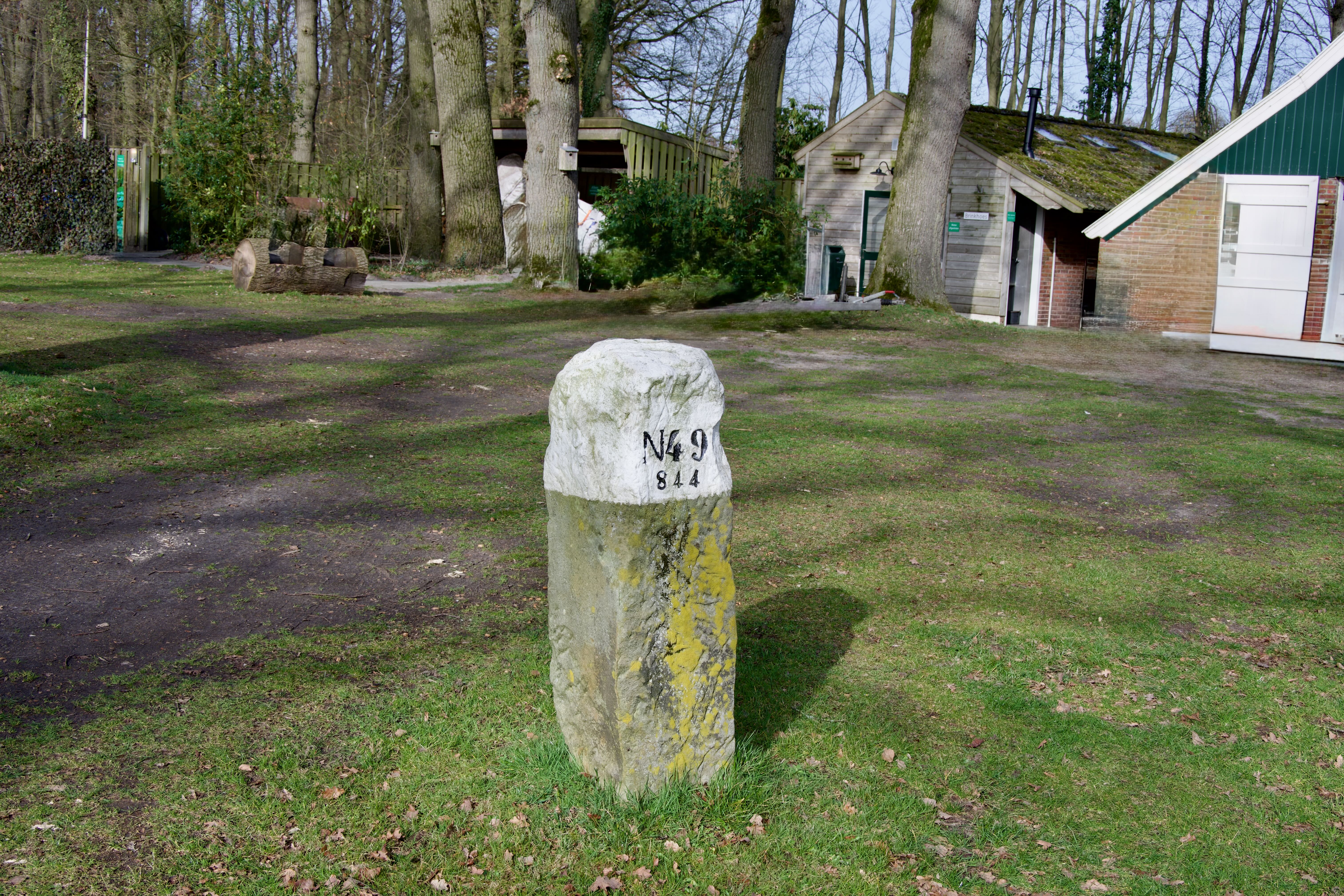 Grenssteen 844 M op de Nederlands-Duitse grens nabij het Aamsveen/Hündfeldermoor
