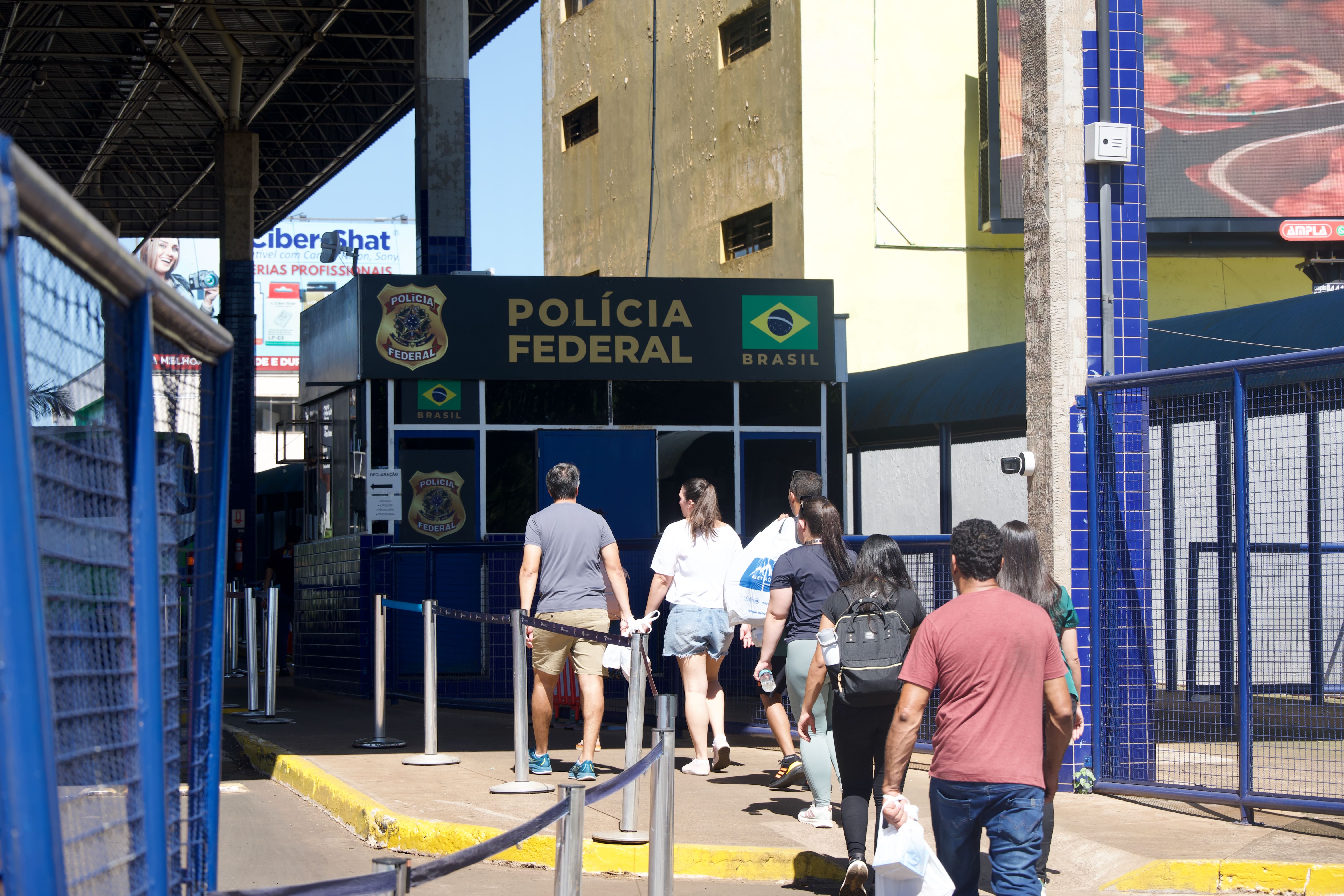 Traveling through Paraguay with visits to three tripoint borders and historic boundary markers