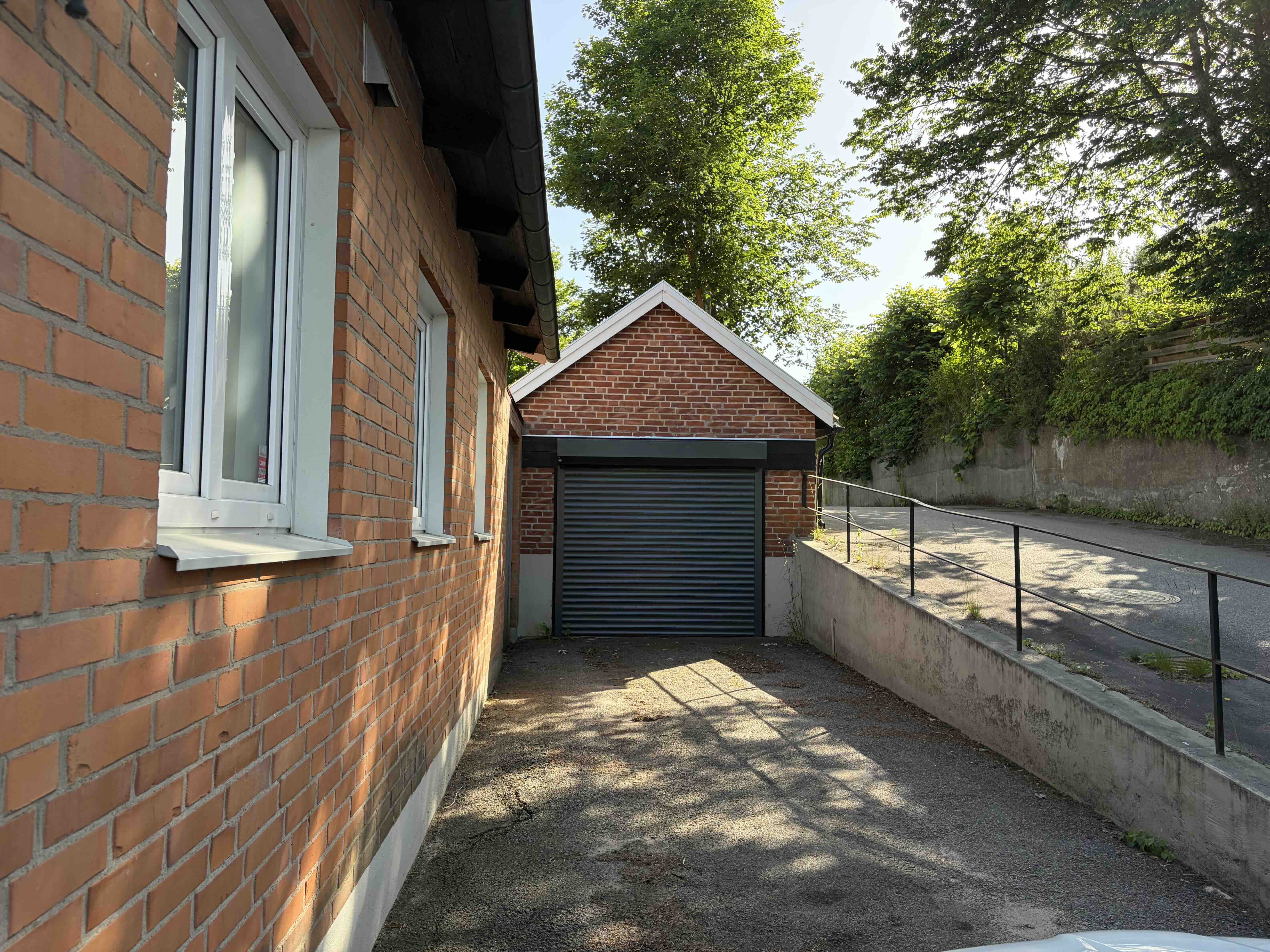 Eket Garage