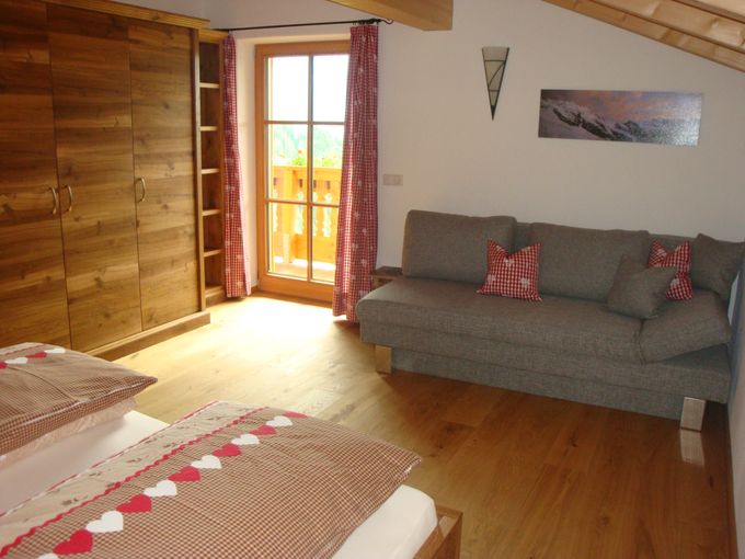 Schlafzimmer mit Sofa