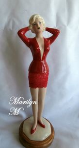 MARILYN M