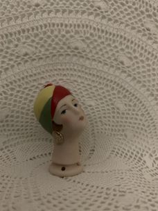 VERONICA HEAD