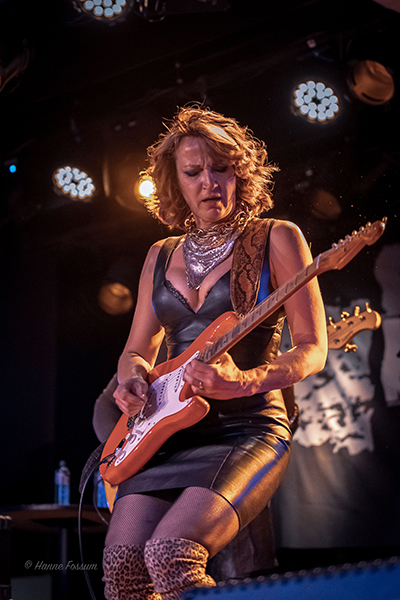 Ana Popovic - YouTube