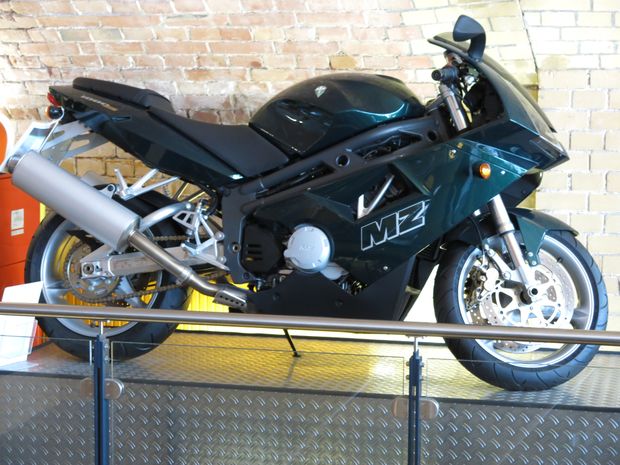 MZ 1000cc var mycket lovande. Den kom efter murens fall då man hade stora ambitioner men finansiella svårigheter gjorde att tillverkningen upphörde 2013.