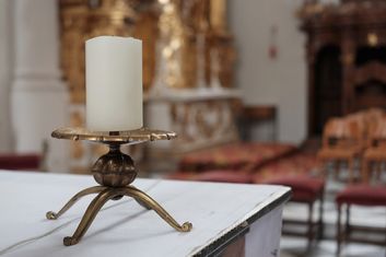 st004