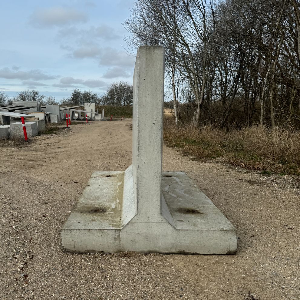 T-element til skillevæg