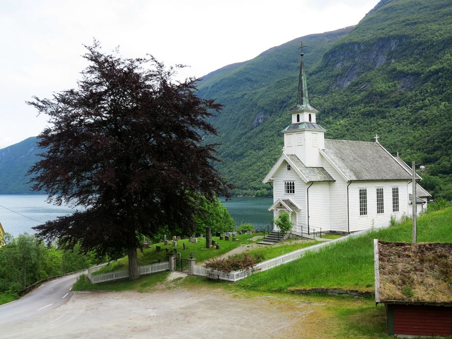 Arnafjord kyrkje - the Arnafjord church