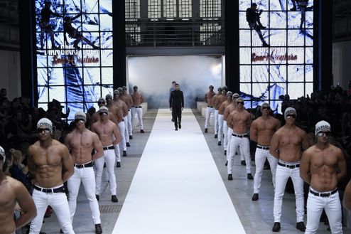 Dirk Bikkembergs, Milano