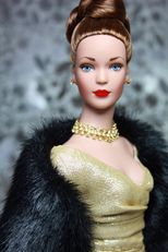 Original display doll for 'Patron of the Arts' outfit