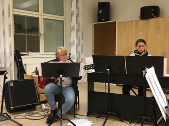 Hildings damer 2017-10-22 19.58.07