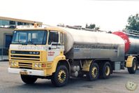 021 - DAF 2300 tendemasser met aanhanger kent. BZ-67-PG Melkunie Holla
