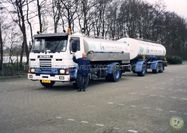 028 - RMO 240 Scania 93M 280 kent VJ-19-JD met aanhanger chauffeur eig