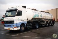 036- Volvo FH12-380 van den Bosch- charter CampinaMelkunie #