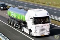 142 - DAF XF Kent BV-XF-55 trekker 3as bulkoplegger campina #