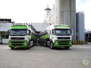 158 - RMO campina Volvo FM 2x C van de Loo en Scheepens beide 3 as opl