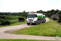 037 - RMO 3as Scania met 3 as aanhanger Campina & FC  Melktransport St