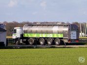 047 - RMO trekker met 3 as oplegger  Campina & FC #