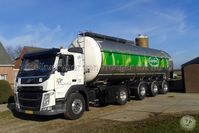 112 - RMO-Volvo FM 410 kent 86-BFL-2 trekker 3as oplegger melkwegfrito