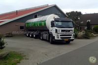 113 - RMO-Volvo FM trekker 3 as oplegger Melkweg Fritom #
