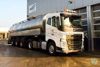 134 - RMO Volvo trekker kent 30-BGV-5 met 3as oplegger TGG #