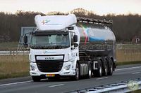 140 - RMO-DAF CF kent 97-BGB-7 met 3as oplegger #