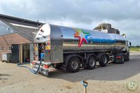 141 - RMO-DAF CF melktank bij boer leegpompen #