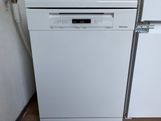 375 euro.Zo goed als Nieuw Nieuw Model Jong Miele Vaatwasser A+++