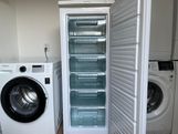 245 euro.In nette staat Exquisit 6 laden vriezer Klasse A+