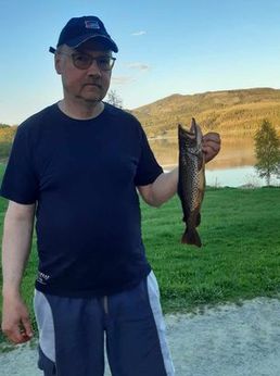 Steinar Peder Hegstad 800gram tatt med oter i Movatnet