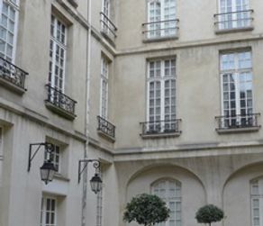 stroll in Paris Marais district around Temple