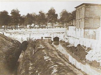 La Bievre Boulevard d'Italie Atget