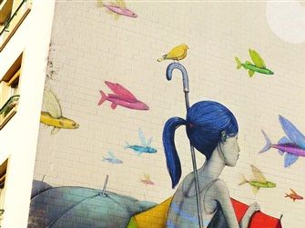 Rue Emile Deslandres seth la fille au parapluie