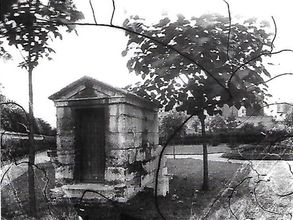 Regard des Eaux avenue d'Orléans ajourd'hui avenue du Général Leclerc Atget