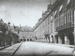 Place des Vosges Atget
