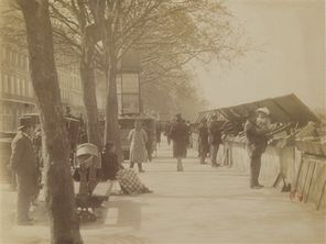 Booksellers quai Voltaire Atget