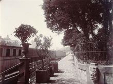 Vert-Galant south side towards pont des Arts Atget