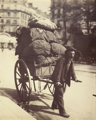 Rag picker
Atget – 1899/1901
(Getty Museum)

