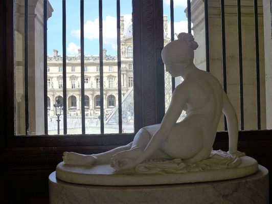 Louvre Nymphe au Scorpion Lorenzo Bartolini