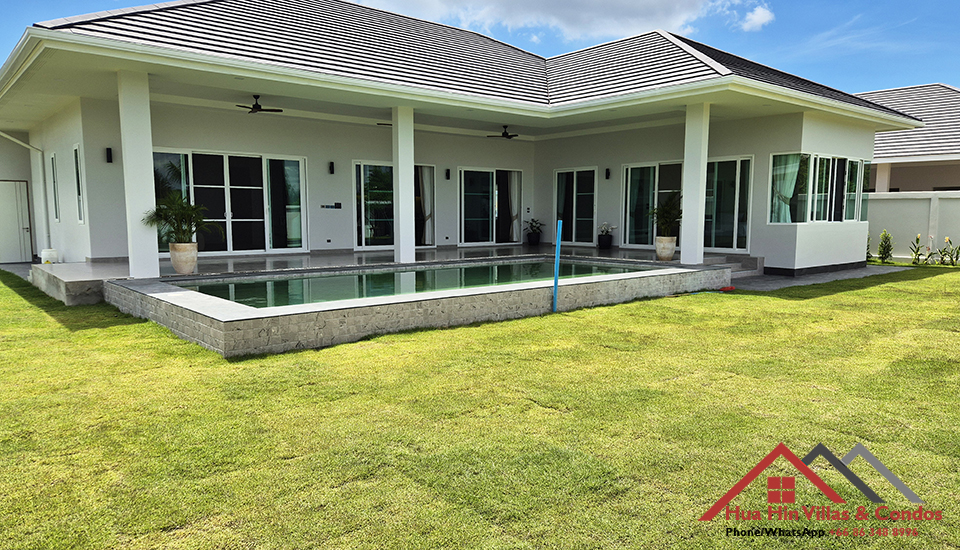 New big villas of high construction quality for sale in Hin Lek Fai