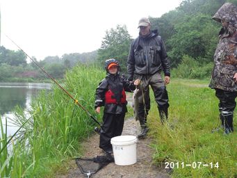 PHOT0080_DrengMedFisk