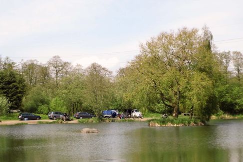 18maj_DSCI0104_traeparkeringcamping