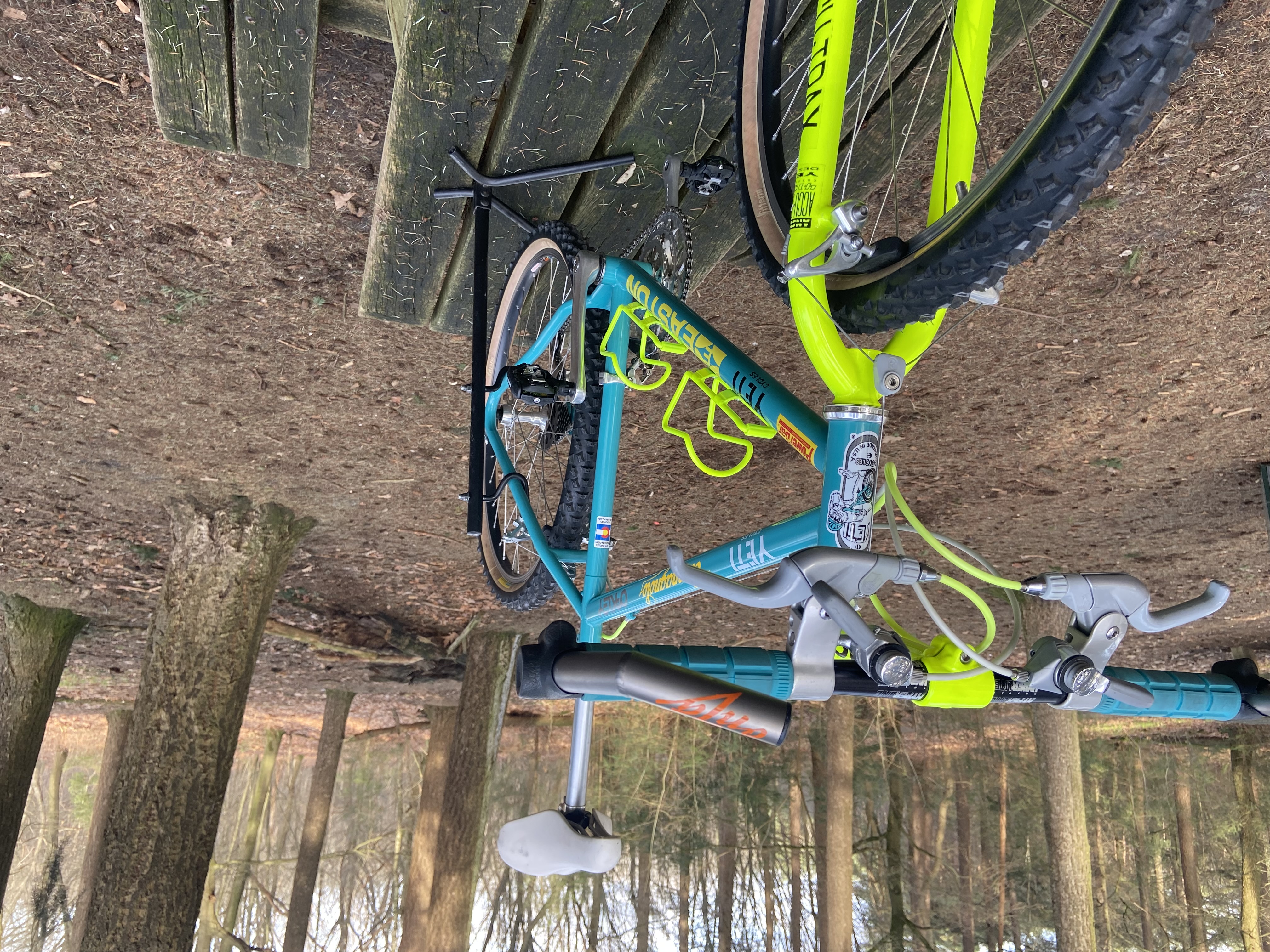 Yeti Fro '90 team replica | www.iconicmtb.com