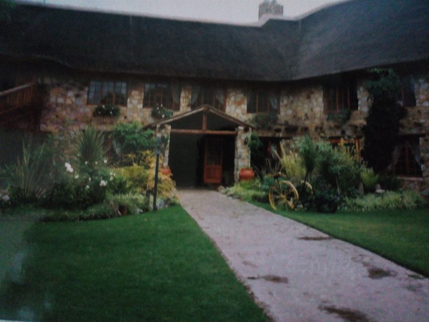 LION LODGE